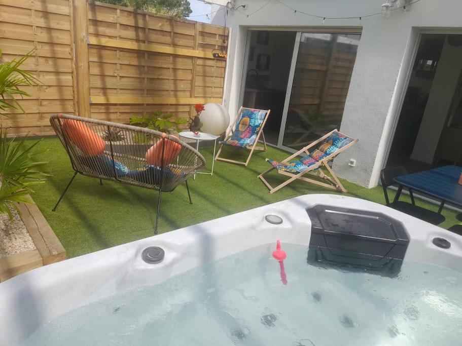Maison 4Pers Avec Jacuzzi Privatif Couvert Proche Ocean Brem-Sur-Mer Exterior photo